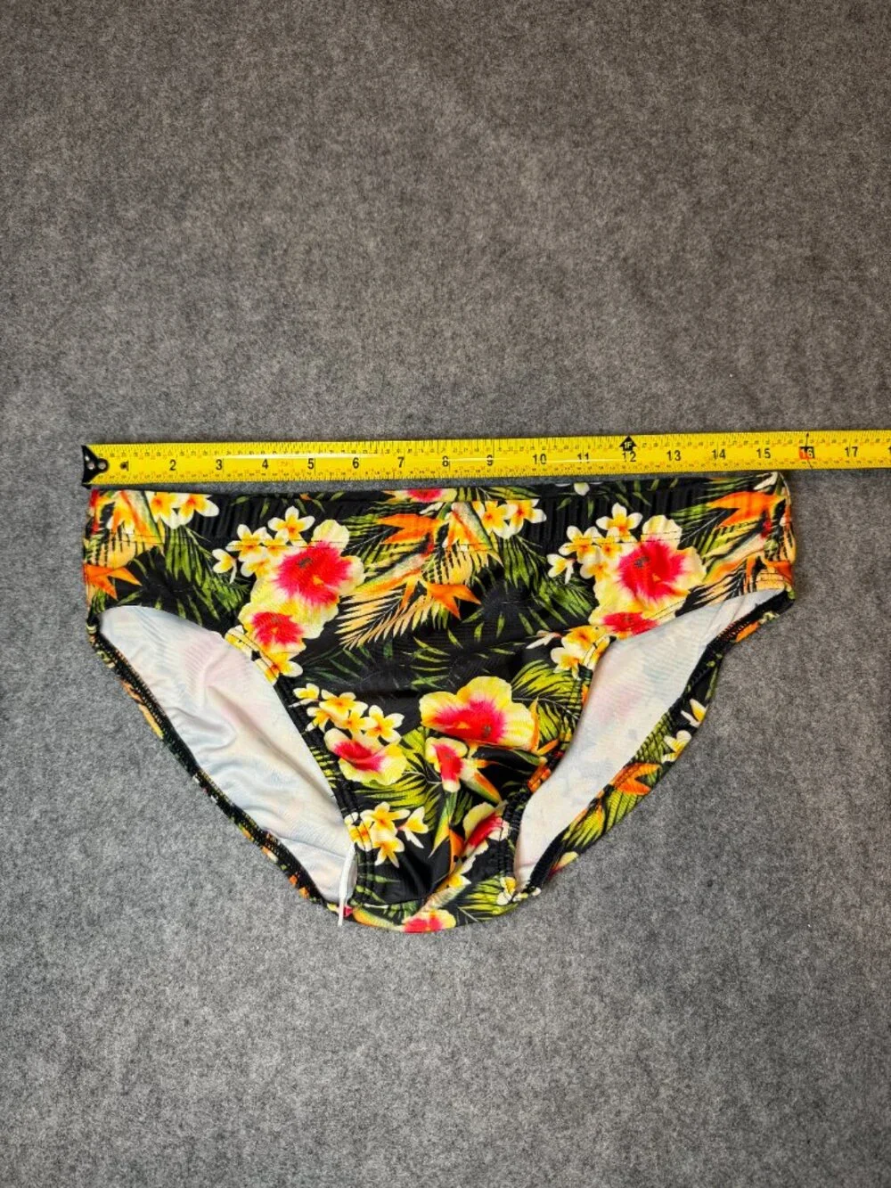 Men’s Tropical Hawaiian Floral Swim Brief Black XXL